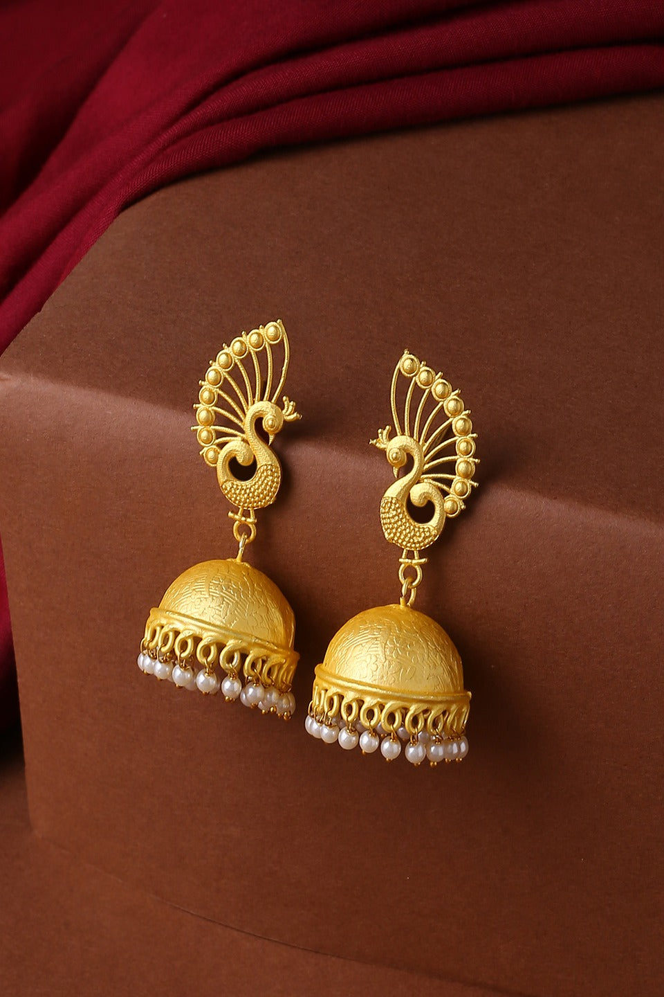latest gold jhumka earrings/ beautiful gold earrings designs/ traditional  earrings designs - YouTube